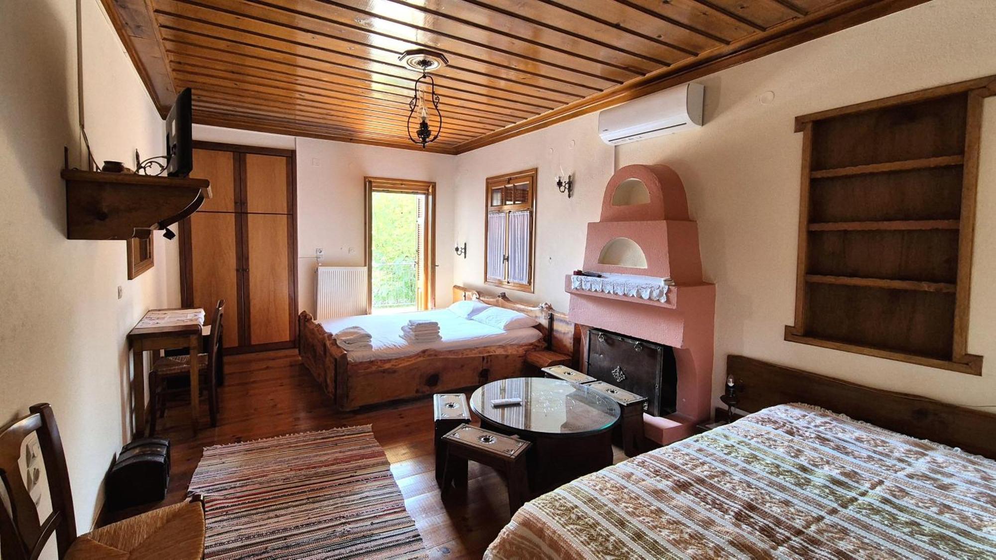 Traditional Guesthouse Marousio Rodavgi Exterior photo